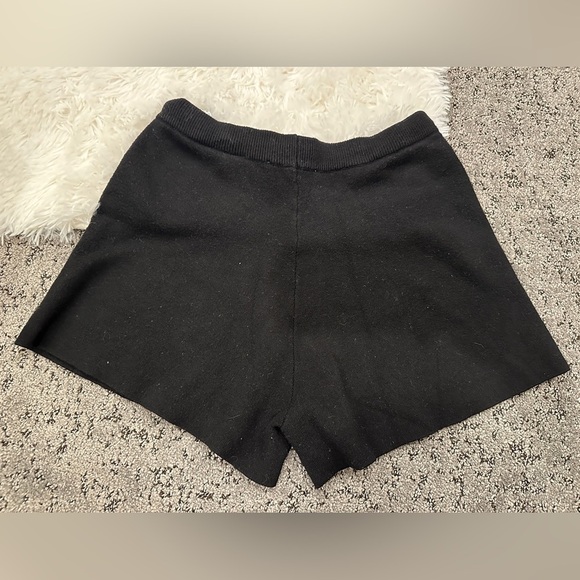 Zara super soft textured lounge shorts| size M - Picture 2 of 3